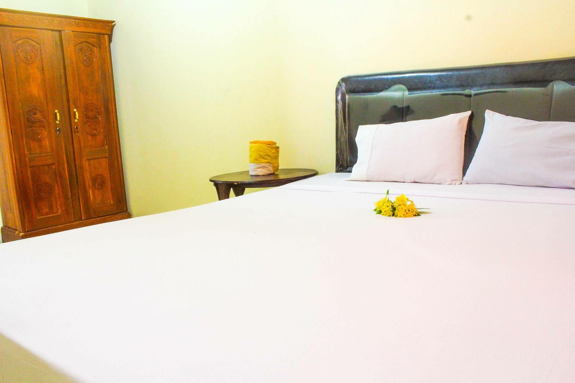 Lolo Beach Inn 레기안 외부 사진